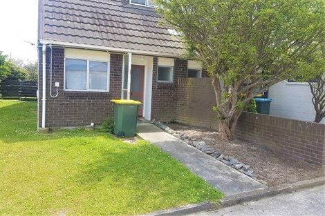 Photo of property in 1/31 Mana Avenue, Titahi Bay, Porirua, 5022