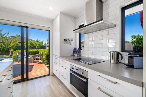 Photo of property in 4 Magnetic Place, Cromwell, 9310