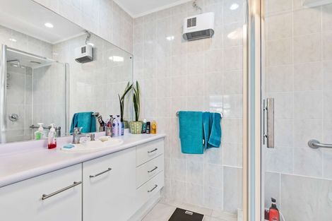 Photo of property in 2/83 Meadowland Drive, Somerville, Auckland, 2014