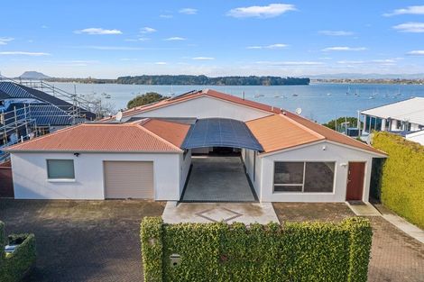 Photo of property in 69 Omokoroa Road, Omokoroa, 3114