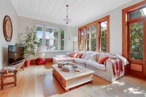 Photo of property in 4 Mays Street, Devonport, Auckland, 0624