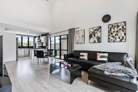 Photo of property in 23 Matata Drive, Takanini, 2112