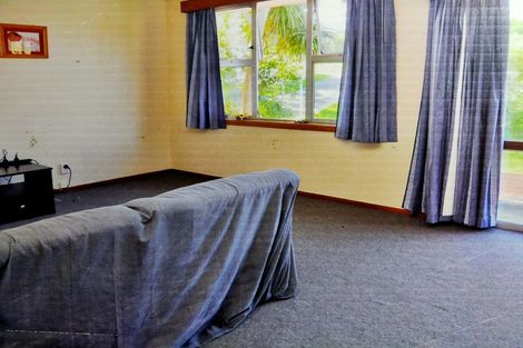 Photo of property in 2/26 Rewi Street, Torbay, Auckland, 0630