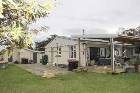Photo of property in 14 Ferry Road, Tuatapere, 9620