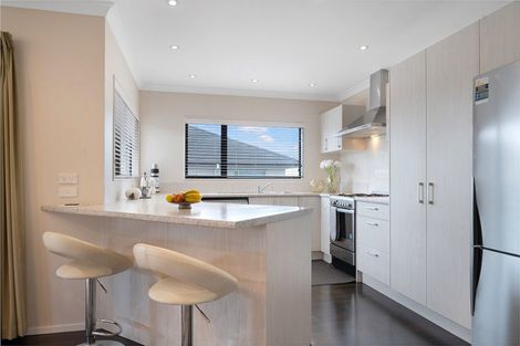 Photo of property in 5 Mcwhirters Farm Lane, Massey, Auckland, 0614