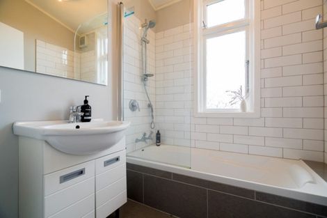 Photo of property in 27 Jackson Street, Saint Kilda, Dunedin, 9012