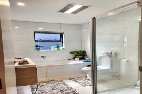 Photo of property in 17 Orona Place, Takanini, 2112