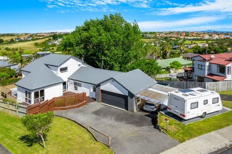 Photo of property in 12 Castaway Place, Gulf Harbour, Whangaparaoa, 0930