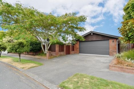 Photo of property in 11 Forest Park Place, Parklands, Christchurch, 8083