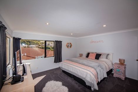 Photo of property in 74 Abilene Crescent, Churton Park, Wellington, 6037