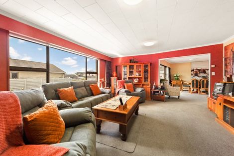 Photo of property in 10 Kerwood Place, Gore, 9710