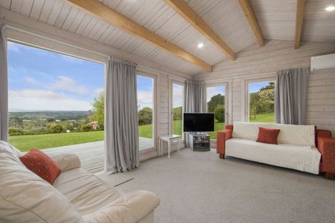 Photo of property in 320 Lindemann Road, Tahawai, Katikati, 3170