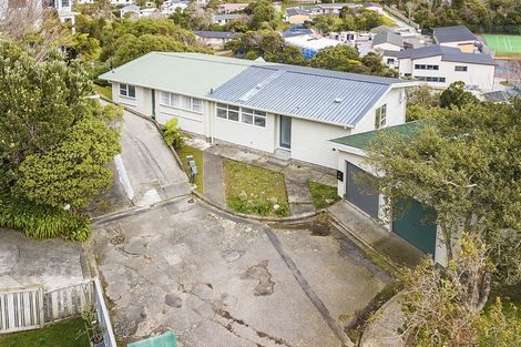 Photo of property in 2/14 Astor Street, Karori, Wellington, 6012