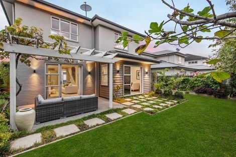 Photo of property in 35 Searle Street, Stonefields, Auckland, 1072