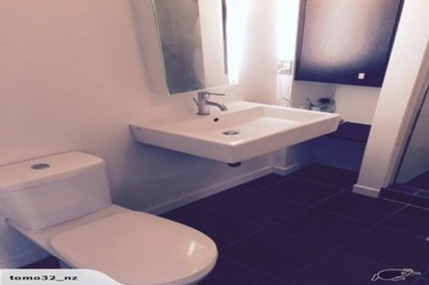 Photo of property in Montreaux Apartments, 5e/164 The Terrace, Wellington Central, Wellington, 6011