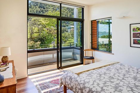 Photo of property in 4 Marama Terrace, Eastbourne, Lower Hutt, 5013