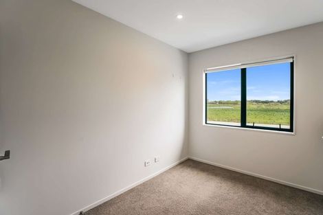 Photo of property in 1c Falabella Lane, Karaka, Papakura, 2113