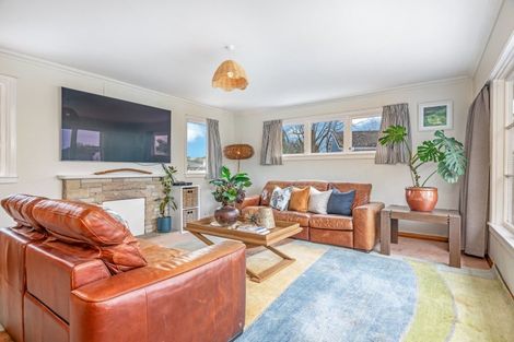 Photo of property in 35 Lincoln Terrace, Hokowhitu, Palmerston North, 4410