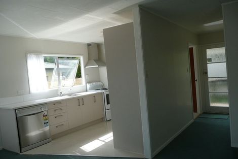 Photo of property in 9 Silverstone Place, Henderson, Auckland, 0612
