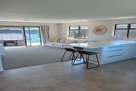 Photo of property in 1/7 Arosa Place, Parklands, Christchurch, 8083