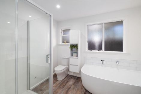 Photo of property in 6 Burrows Place, Ilam, Christchurch, 8041