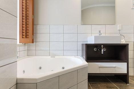 Photo of property in 8a Sanctuary Cove, Pauanui, Hikuai, 3579