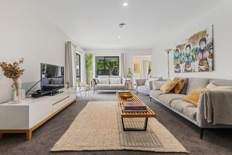 Photo of property in 69 Regency Crescent, Redwood, Christchurch, 8051