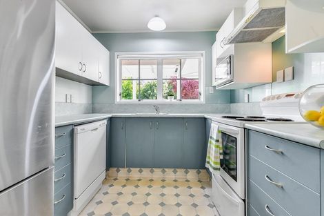 Photo of property in 11 Sandalwood Drive, Dinsdale, Hamilton, 3204