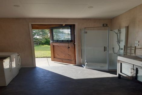 Photo of property in 144 Wade River Road, Wade Heads, Whangaparaoa, 0932