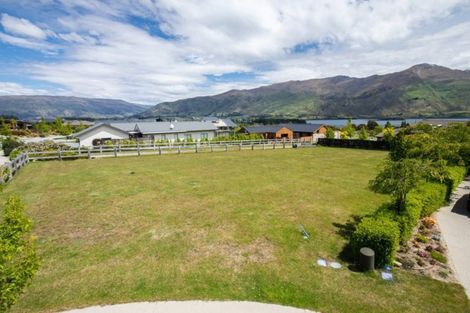 Photo of property in 22 Clutha Place, Wanaka, 9305