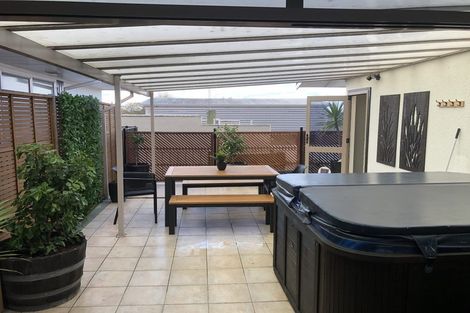 Photo of property in 4/8 Lee Road, Taradale, Napier, 4112