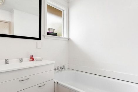 Photo of property in 69 Parkstone Avenue, Ilam, Christchurch, 8041