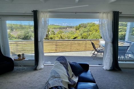 Photo of property in 36a Everard Avenue, Army Bay, Whangaparaoa, 0930