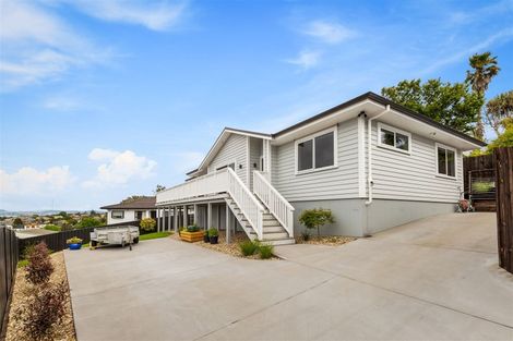 Photo of property in 22a Raelene Place, Massey, Auckland, 0614