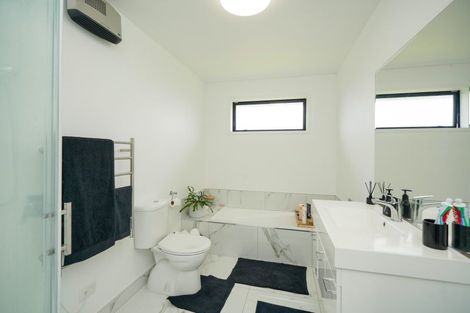 Photo of property in 19 Dallard Way, Waikiwi, Invercargill, 9810