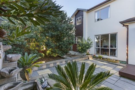 Photo of property in 23 East Coast Road, Milford, Auckland, 0620