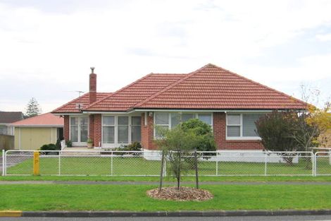 Photo of property in 4 Rogers Road, Manurewa, Auckland, 2102
