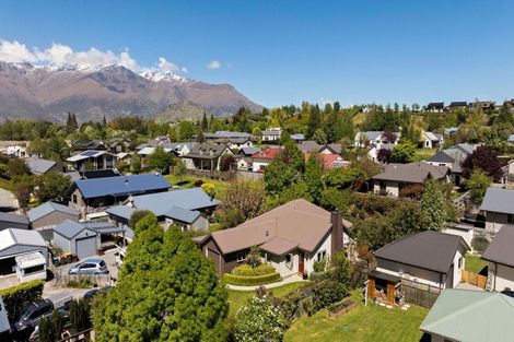 Photo of property in 12 Alexander Place, Arrowtown, 9302
