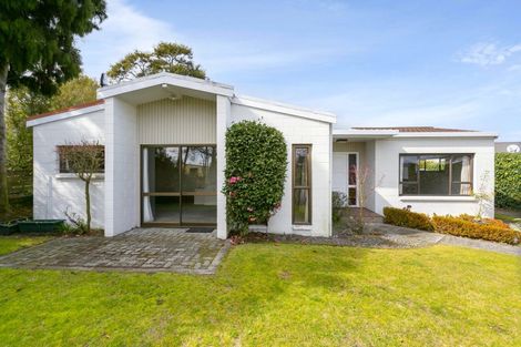 Photo of property in 60 Invergarry Road, Hilltop, Taupo, 3330
