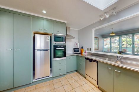 Photo of property in 102 Karaka Road, Thames, 3500