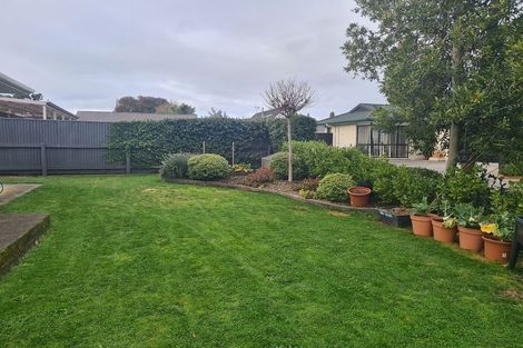 Photo of property in 32 Redwood Grove, Hokowhitu, Palmerston North, 4410