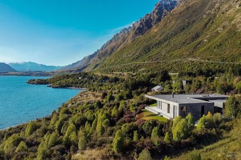 Photo of property in 32 Vista Terrace, Wye Creek, Queenstown, 9371