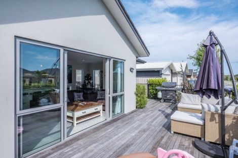 Photo of property in 11 Waipunahau Road, Waikanae, 5036