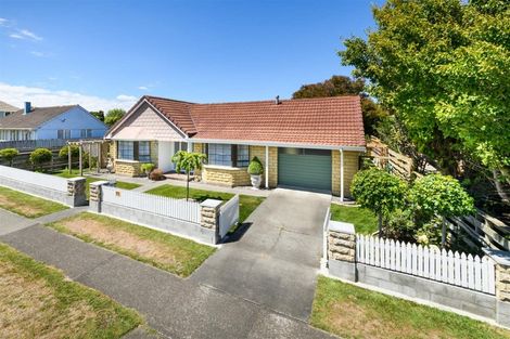 Photo of property in 153a High Street, Bulls, 4818