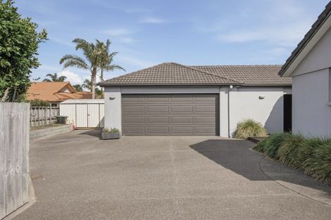 Photo of property in 20 Ohope Place, Papamoa Beach, Papamoa, 3118