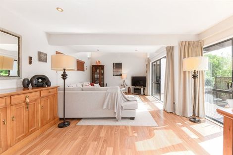 Photo of property in 1/43a Corunna Road, Milford, Auckland, 0620