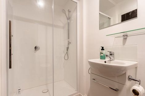 Photo of property in 48 Kotare Street, Waikanae, 5036