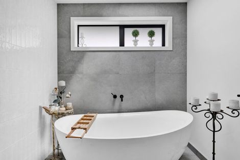 Photo of property in 74a Pembroke Road, Stratford, 4332