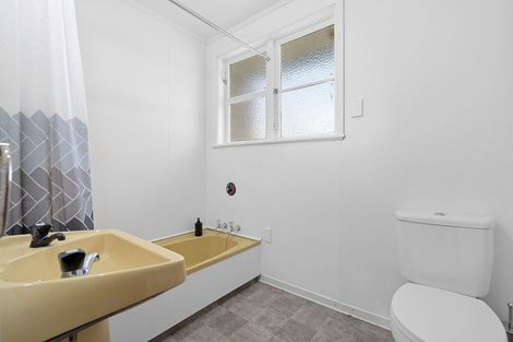 Photo of property in 10 Mcgregor Crescent, Masterton, 5810