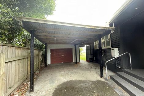 Photo of property in 64 Wikitoria Road, Putiki, Whanganui, 4501